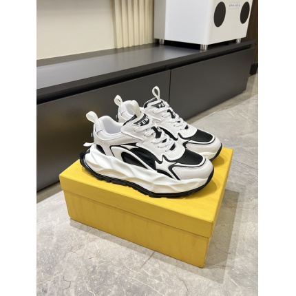 Fendi Sneakers For Men in 205546