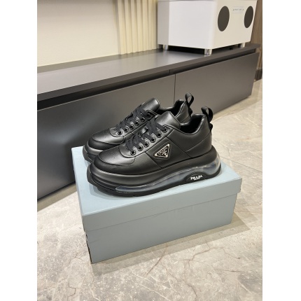 Prada Sneakers For Men in 205566