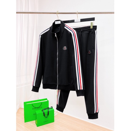 New Arrivals Moncler Tracksuits For Men in 205620