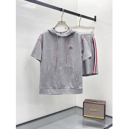New Arrivals Moncler Short Tracksuits For Men in 205623
