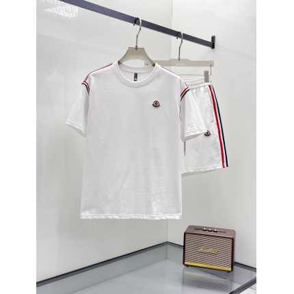 New Arrivals Moncler Short Tracksuits For Men in 205624