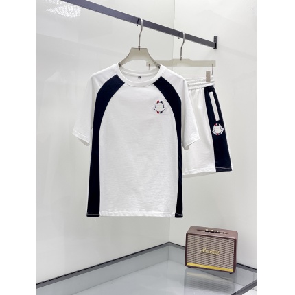 New Arrivals Moncler Short Tracksuits For Men in 205627