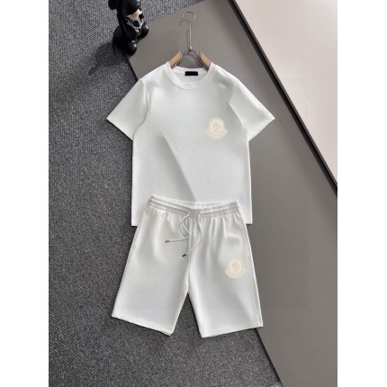 New Arrivals Moncler Short Tracksuits For Men in 205629