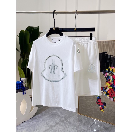 New Arrivals Moncler Short Tracksuits For Men in 205630