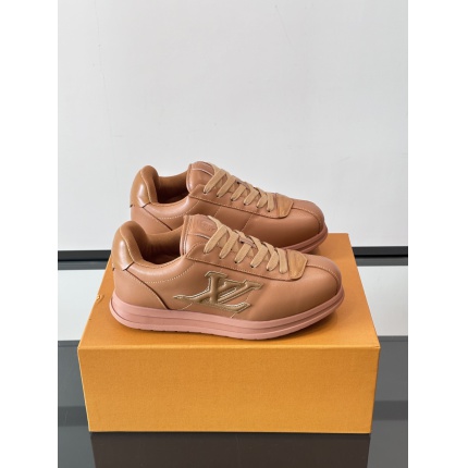 Louis Vuitton Sneakers For Men in 205704