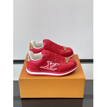 Louis Vuitton Sneakers For Men in 205706