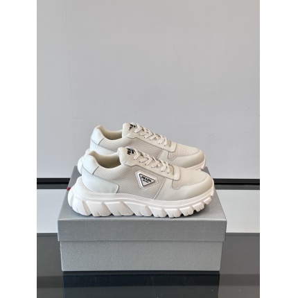 Prada Sneakers For Men in 205713