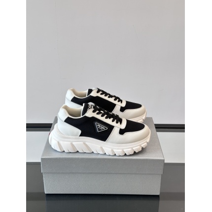 Prada Sneakers For Men in 205715