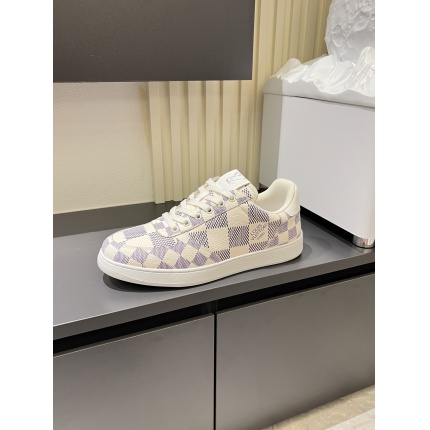 Louis Vuitton Sneakers For Men in 205739