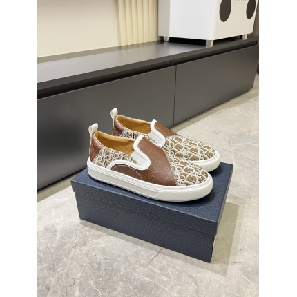 Dior Loafers For Men in 205750