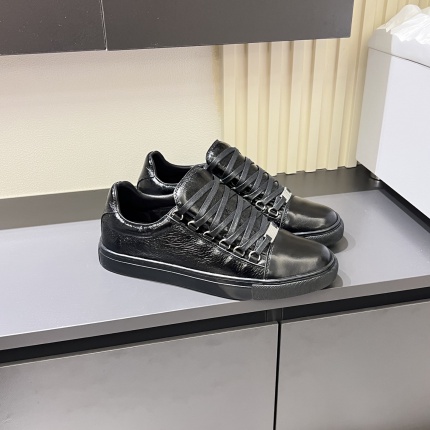 Balenciaga Sneakers For Men in 205758