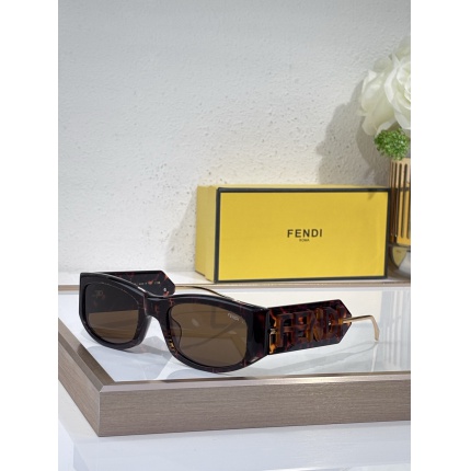 Fendi AAA quality Sunglasses in 205821