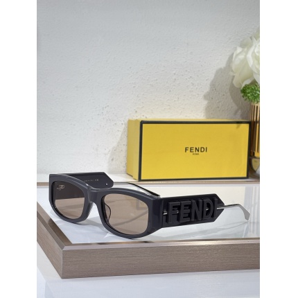 Fendi AAA quality Sunglasses in 205823