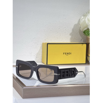 Fendi AAA quality Sunglasses in 205827
