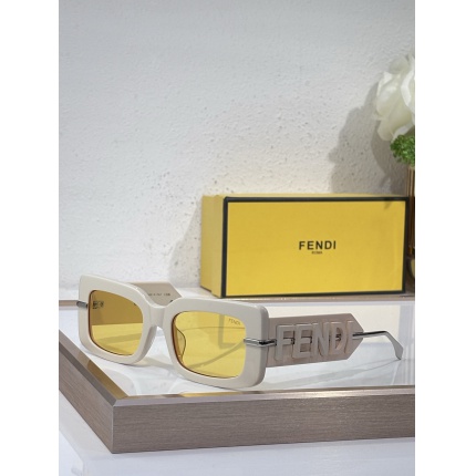 Fendi AAA quality Sunglasses in 205828