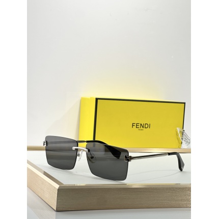 Fendi AAA quality Sunglasses in 205839