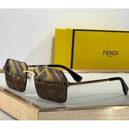 Fendi AAA quality Sunglasses in 205853