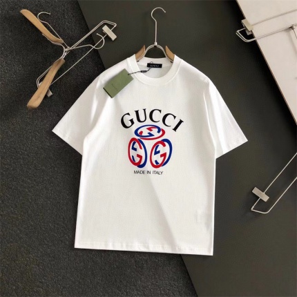 New Arrivals Gucci T-shirts in 205870