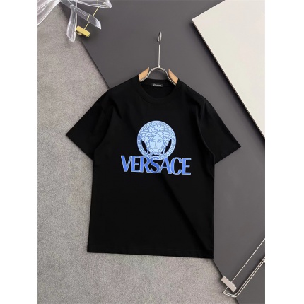 New Arrivals Versace T-shirts in 205872