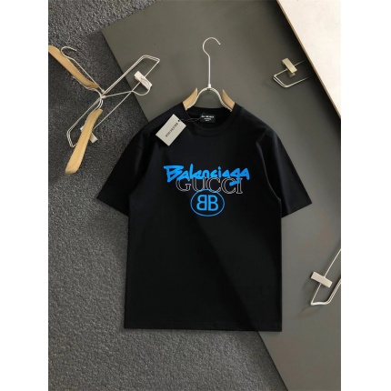 New Arrivals Balenciaga T-shirts in 205880