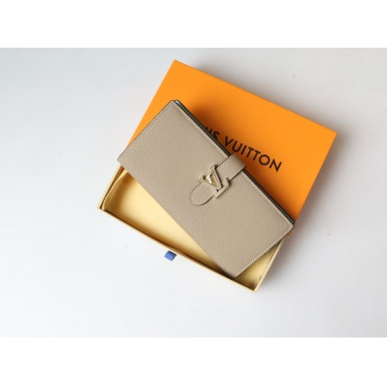 Louis Vuitton AAA Quality Wallets in 205958