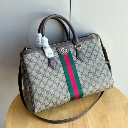 Gucci AAA Quality Handbags in 206043