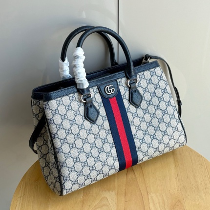 Gucci AAA Quality Handbags in 206045