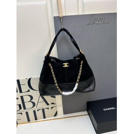 Chanel AAA quality Handbags in 206114