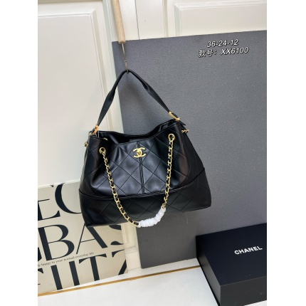 Chanel AAA quality Handbags in 206115