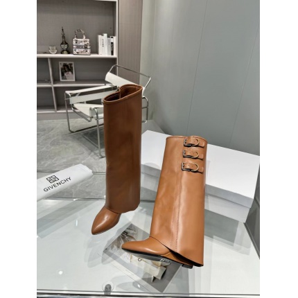 Givenchy Boots For Women in 206184