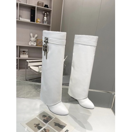 Givenchy Boots For Women in 206203