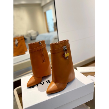 Givenchy Boots For Women in 206209