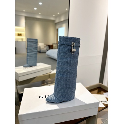 Givenchy Boots For Women in 206217