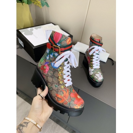 Gucci Boots For Women in 206321
