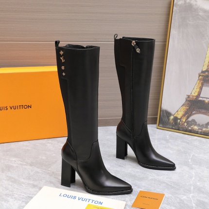 Louis Vuitton Boots For Women in 206334