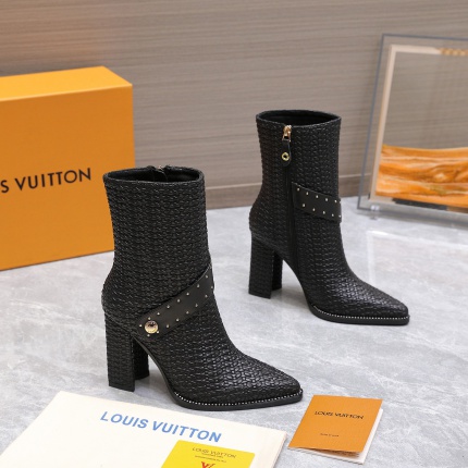 Louis Vuitton Boots For Women in 206340
