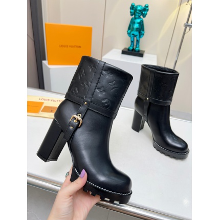 Louis Vuitton Boots For Women in 206344