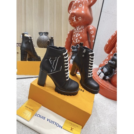Louis Vuitton Boots For Women in 206345