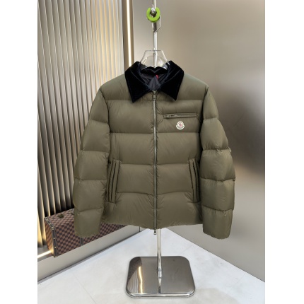 New Arrivals Moncler Dowm Coats For Men in 206448