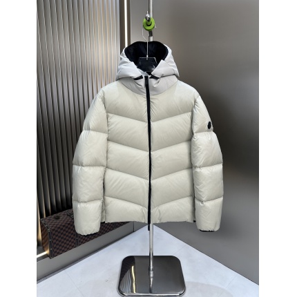 New Arrivals Moncler Dowm Coats For Men in 206457