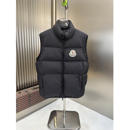 New Arrivals Moncler Dowm Vest Coats For Men in 206459