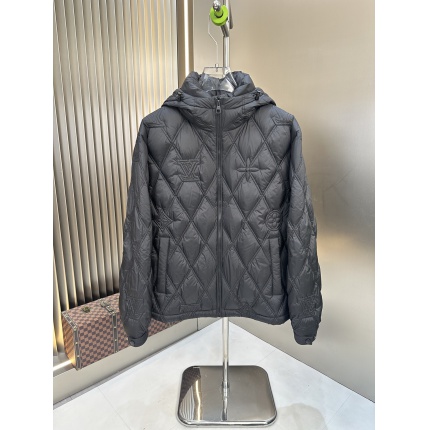 New Arrivals Louis Vuitton Dowm Coats For Men in 206463