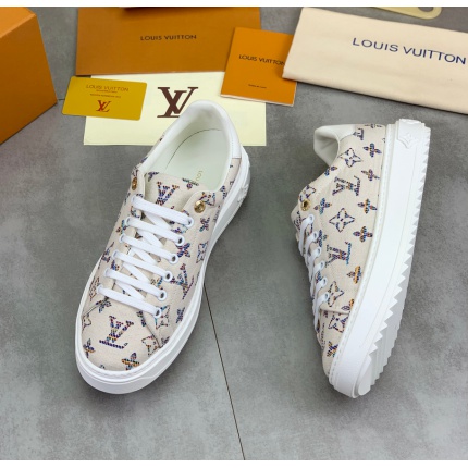 Louis Vuitton Sneakers for women in 206497