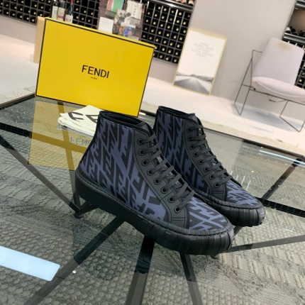 New Arrivals Fendi Top sneakers For Men in 206622