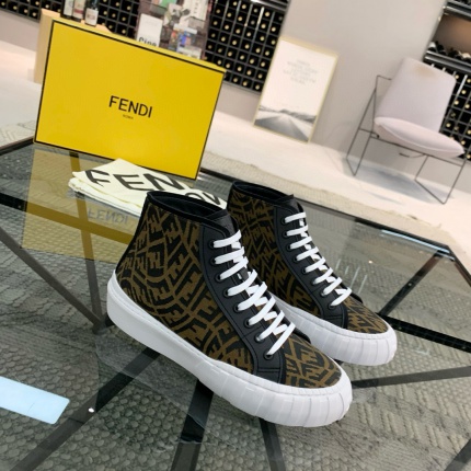 New Arrivals Fendi Top sneakers For Men in 206624