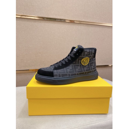New Arrivals Fendi Top sneakers For Men in 206626
