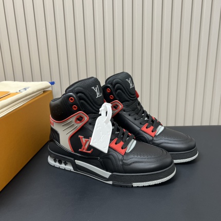 Louis Vuitton Boots For Men in 206632