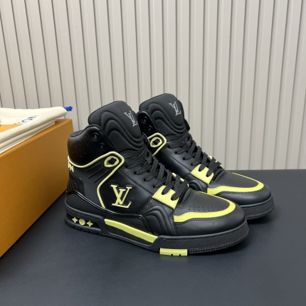 Louis Vuitton Boots For Men in 206633