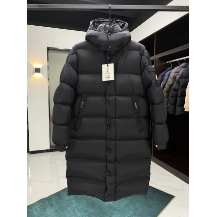 Moncle Thick Coats For Men in 206635