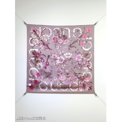 New Arrivals High quality Gucci Silk Scarf in 206669
